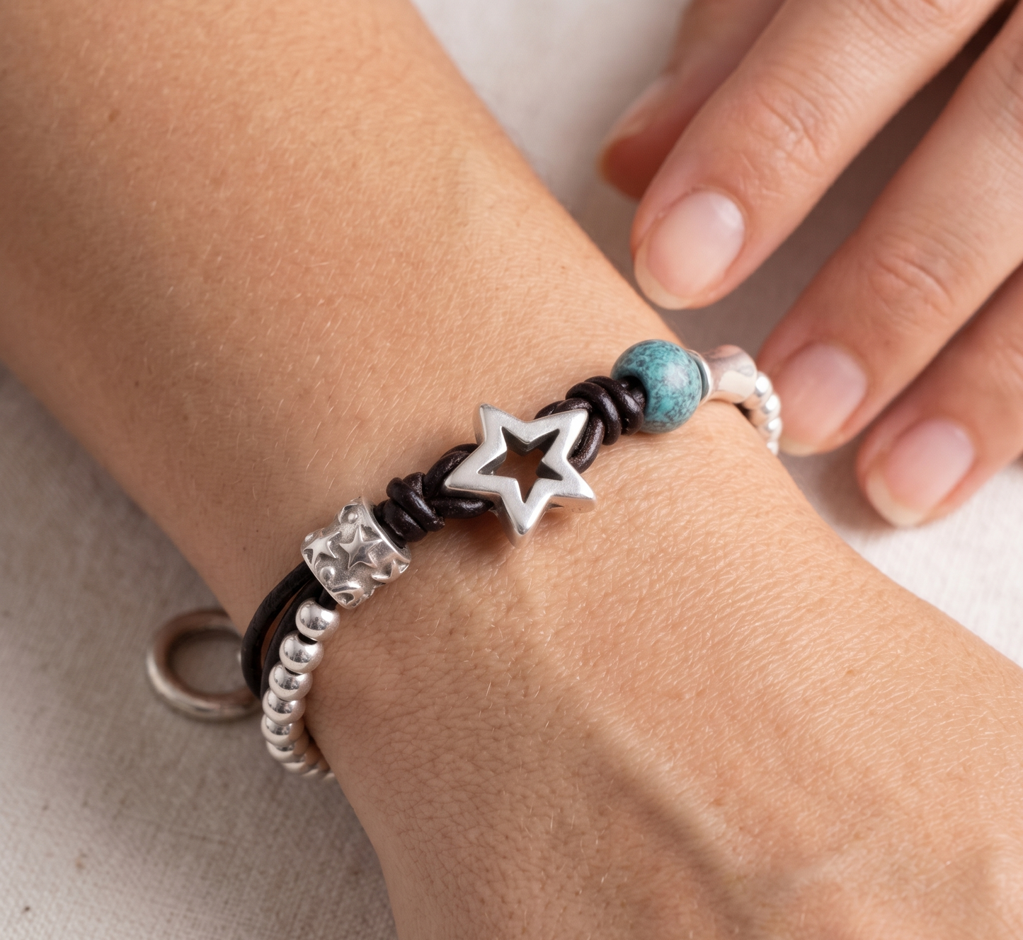 Pulsera Supernova Gris Bolas Estrella