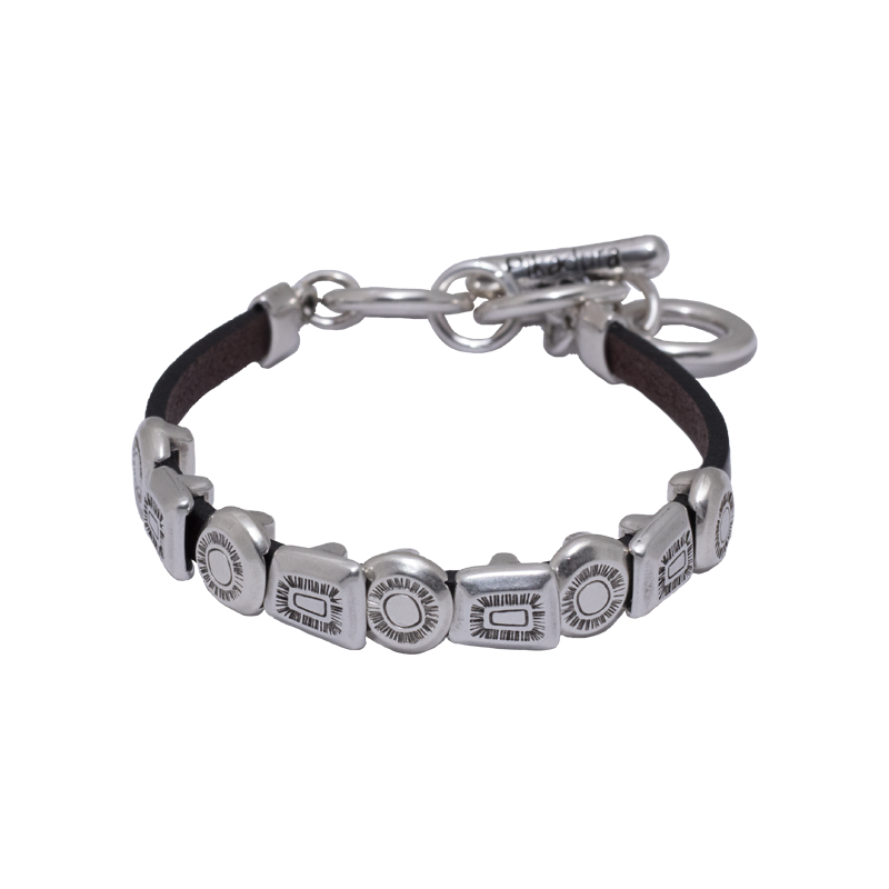 Pulsera Cuero Tribu Grabada